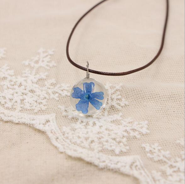 Handmade Boho Resin Necklace with Dried Gypsophila Flower Pendant for Women