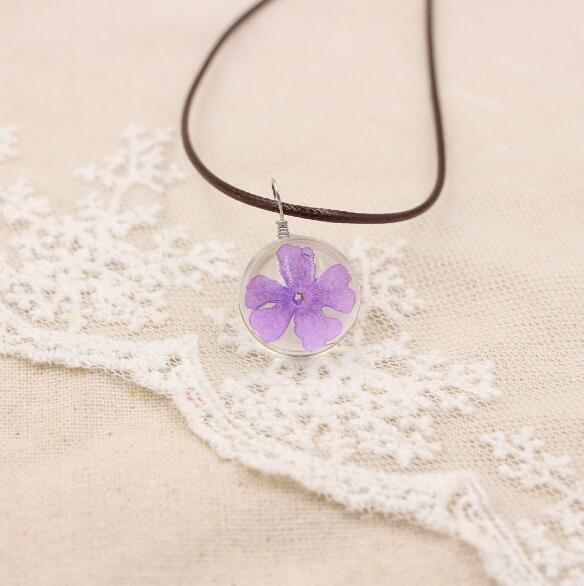 Handmade Boho Resin Necklace with Dried Gypsophila Flower Pendant for Women